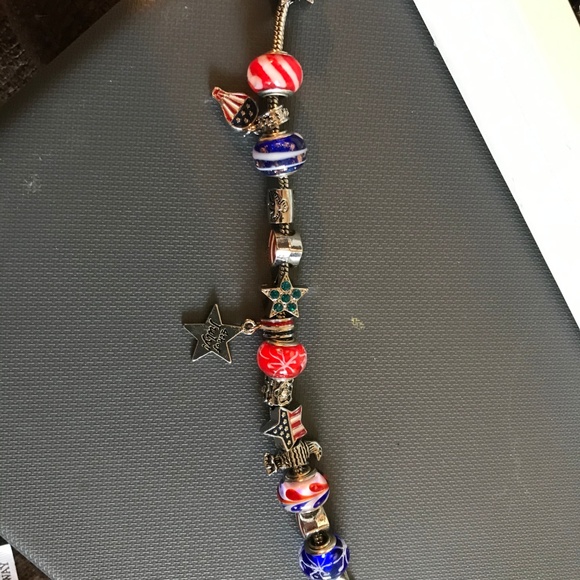 Willabee and Ward 12 Month bracelet set - Picture 3 of 3